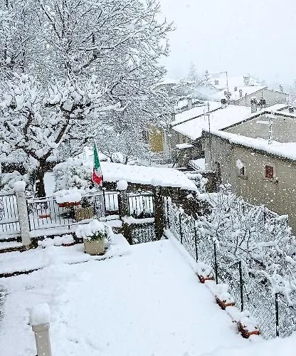 アパート Casetta Angie *